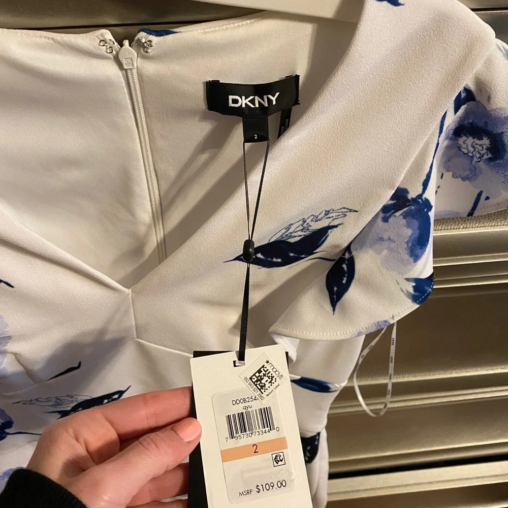 Dkny once waist neck
